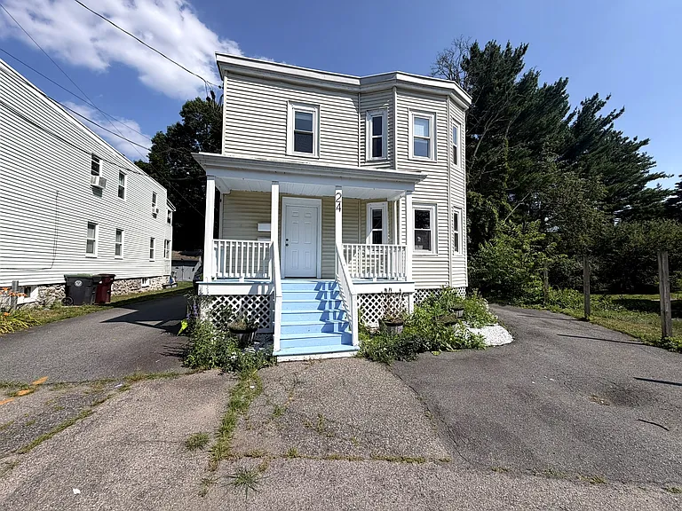 Front & Driveway (Left Side)