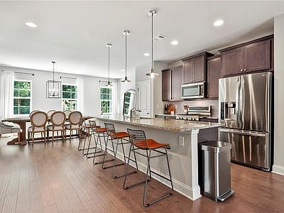 5th image of 299 Benson Manor Cir SE