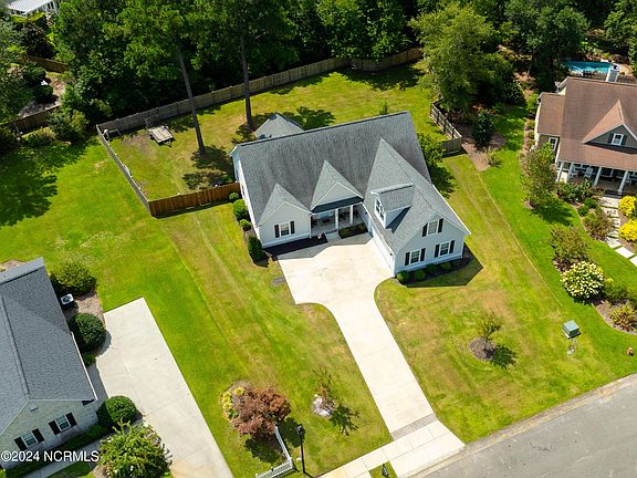 3rd image of 1105 Stanfield Court