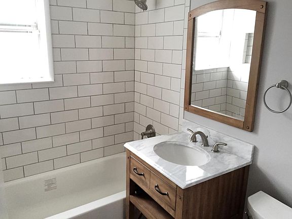 2nd image of 2841 S Wakefield St Unit B