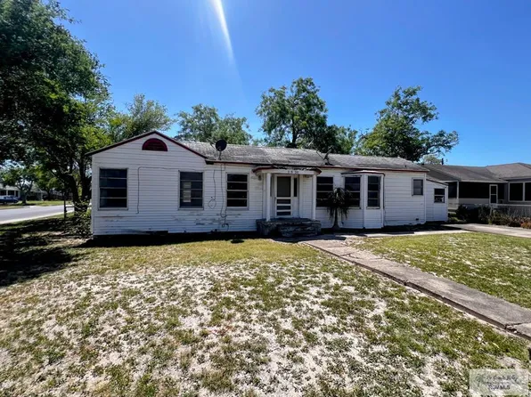 1520 S 1st St, Harlingen, TX 78550