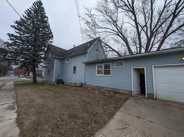 301 6th Ave SW, Independence, IA 50644