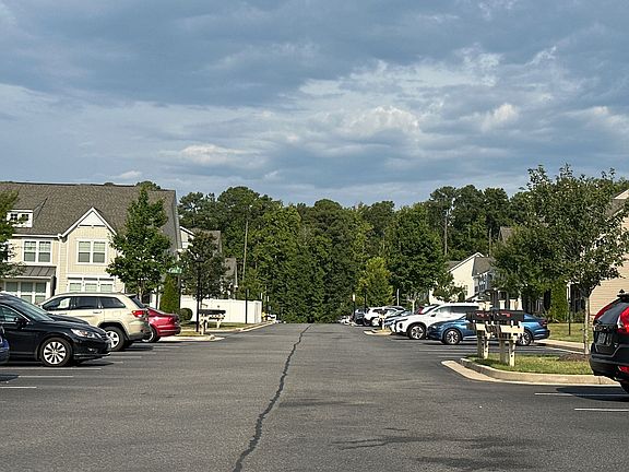 5th image of 2420 Marions Ln