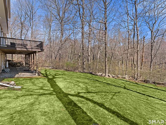 4th image of 350 Chestnut Hill Road