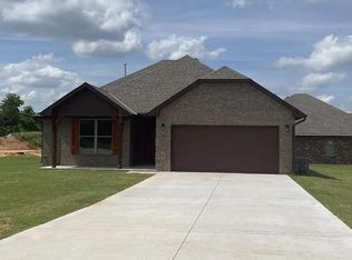 20567 Tempe Ave, Harrah, OK 73045