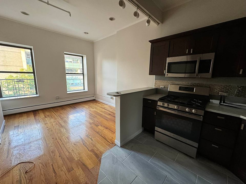 1st image of 18 E 125th St #5