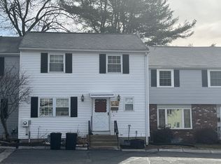 50 Warebrook Vlg, Ware, MA 01082