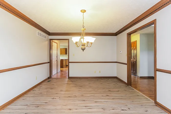 7638 Chestnut Hills Dr — Photo 8