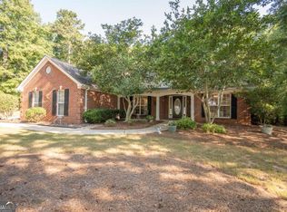 1160 Roberta Dr, Bishop, GA 30621