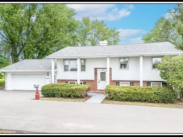 N2594 State Road 76, Hortonville, WI 54944