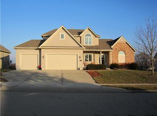 2117 Prairie Creek Dr, Kearney, MO 64060