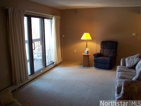 3rd image of 6615 Lake Shore Dr S APT 503