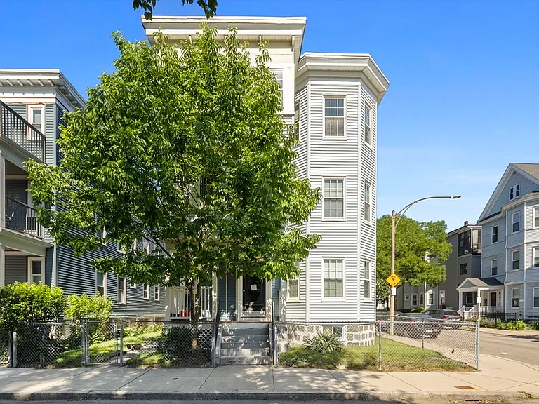 118 Saxton St #3 — Photo 23