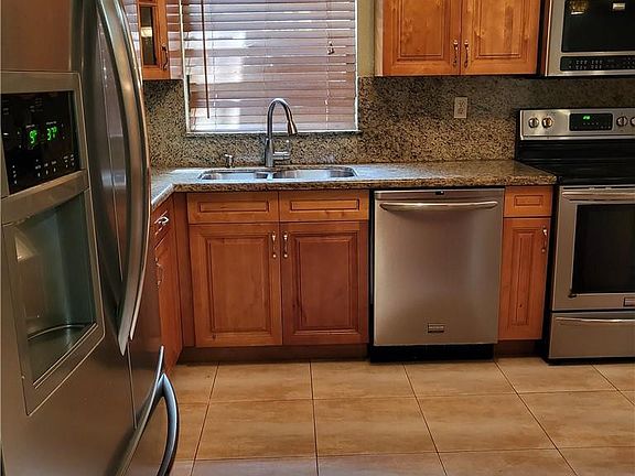 3rd image of 780 NE 199TH Street #101E
