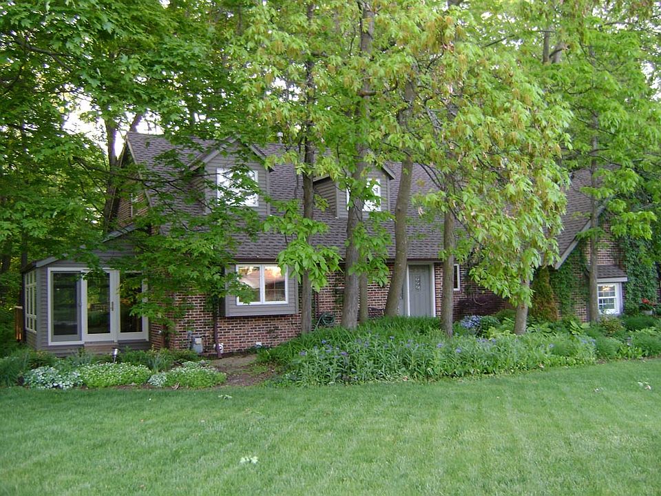 1st image of 412 Beech Dr