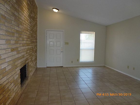3rd image of 2726 Countryside Ln