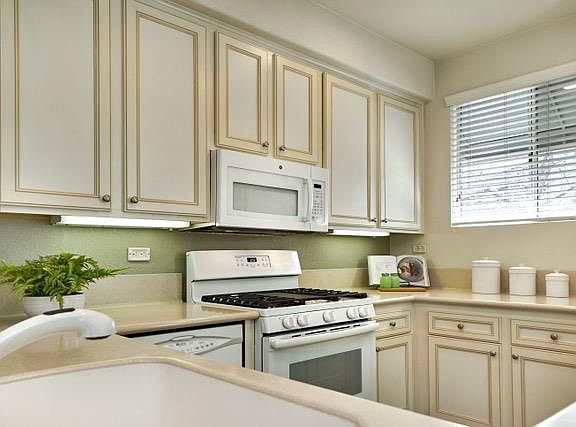 4th image of 435 Milan Dr Unit 201