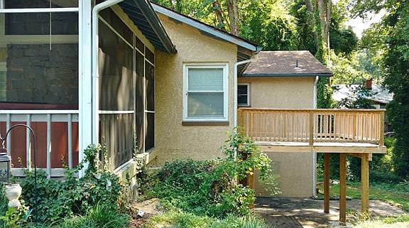 3rd image of 204 Brooklawn Ave