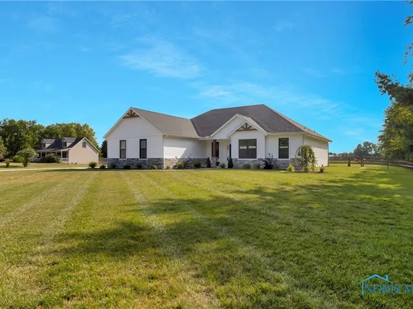 4599 Keener Rd, Monclova, OH 43542