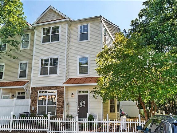 3rd image of 11711 Mezzanine Dr Unit 114
