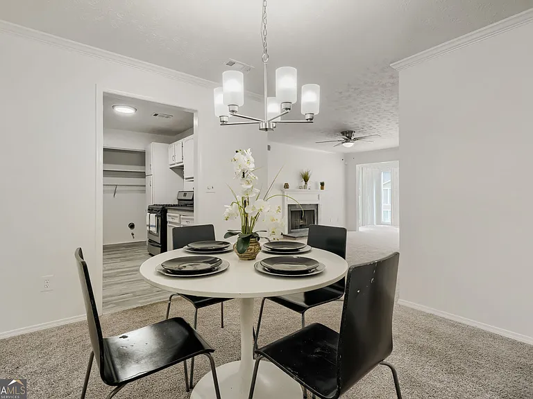905 Augusta Dr SE — Photo 10