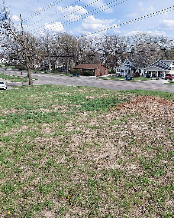 2nd image of 376 Crestway Dr