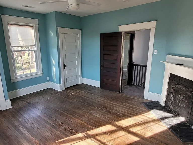606 Hillcrest Dr — Photo 10