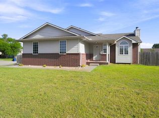 5402 S Victoria Ct, Wichita, KS 67216