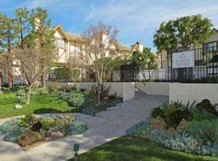 6858 Hatillo Ave APT B, Winnetka, CA 91306