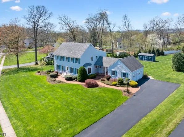 4 Walnut Grove Rd, Hillsborough Twp., NJ 08844