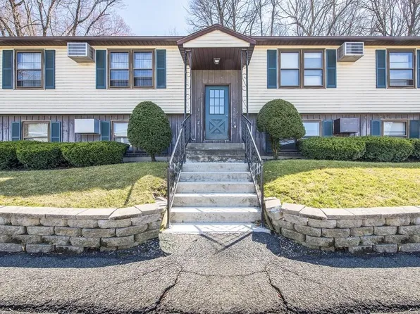 115 South St APT 2, Chicopee, MA 01013