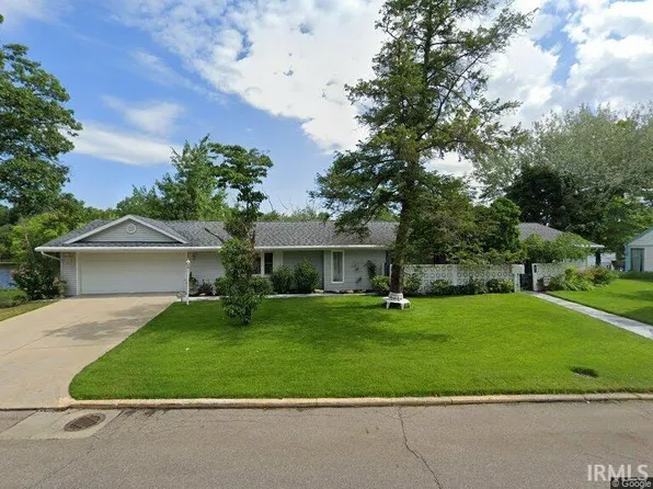 1206 Prospect Dr, Mishawaka, IN 46544