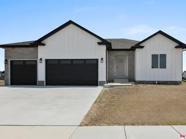 1001 W Santa Clara St, Lincoln, NE 68523