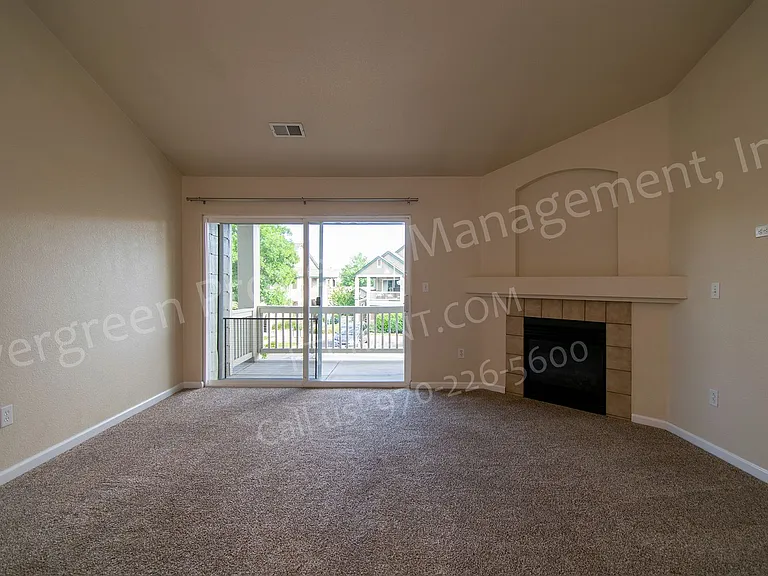 5225 White Willow Dr #M200 — Photo 12