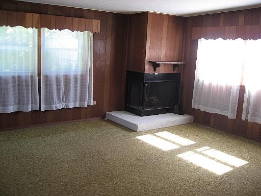2nd image of 9227 Raymond Ave