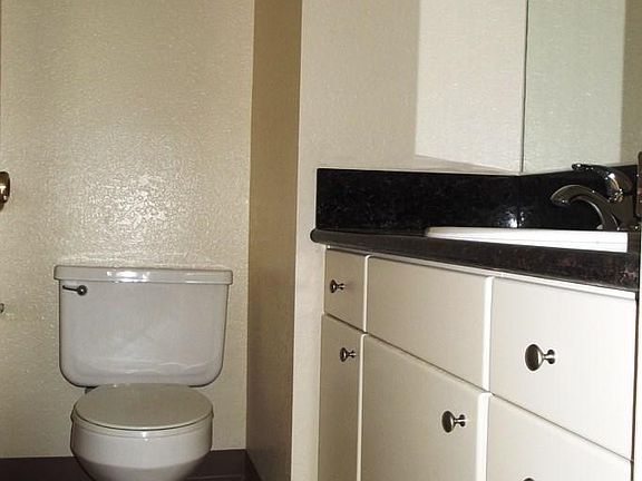 3rd image of 760 E Route 66 APT 26