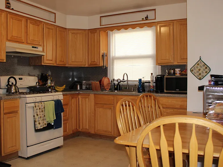 323 University Blvd — Photo 4