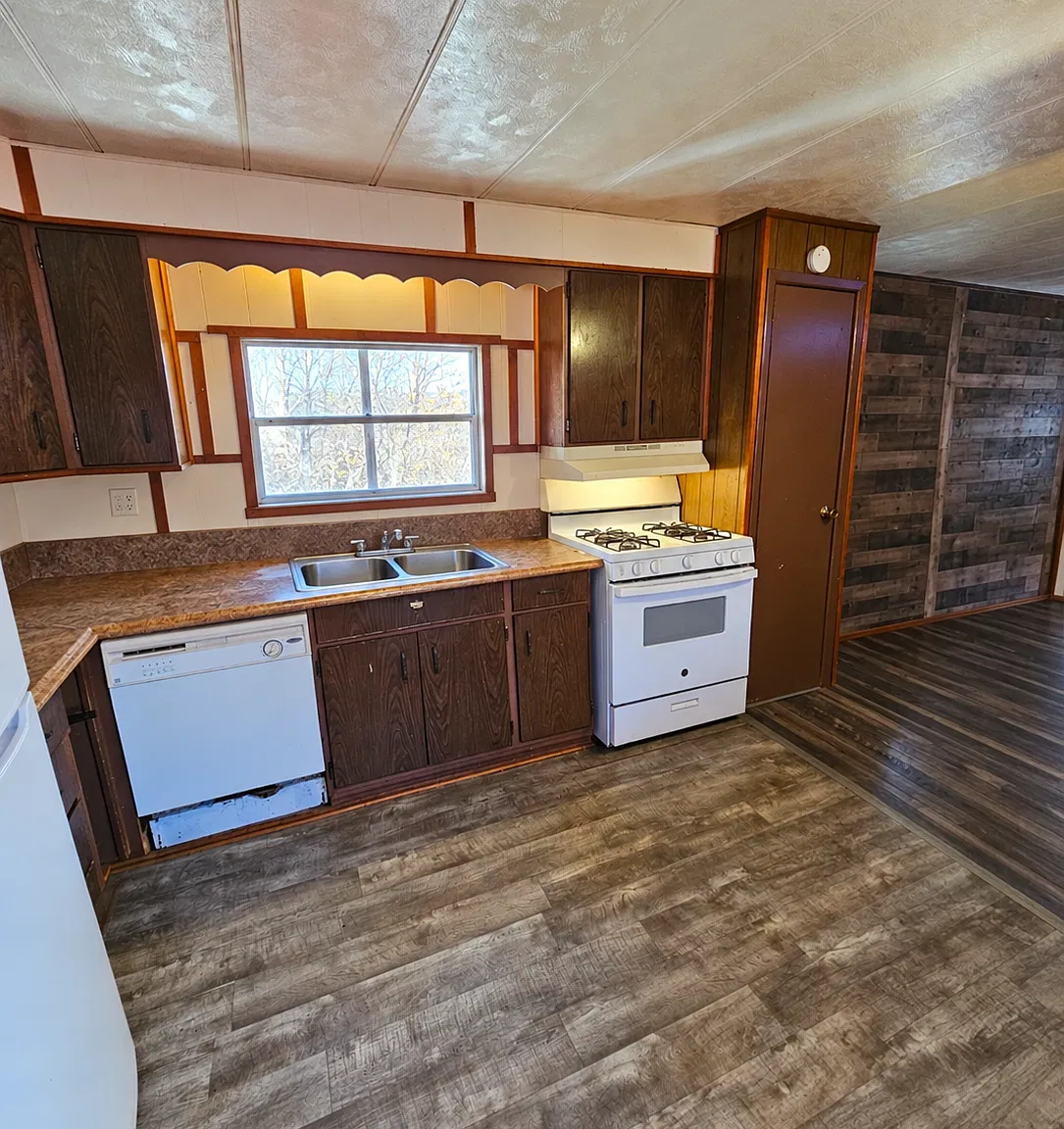 Central Avenue MHC - 2 — Photo 4