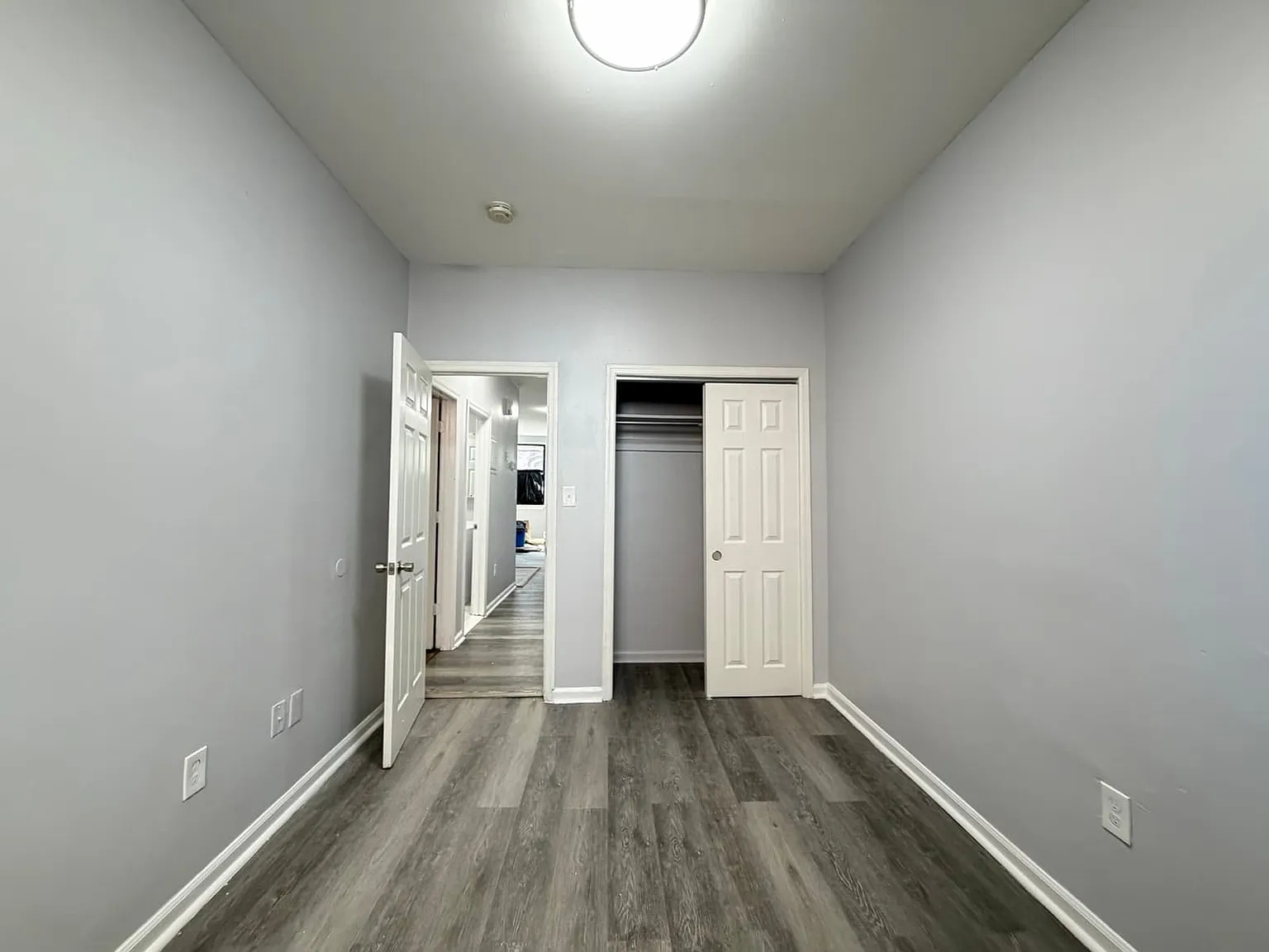 2 bed, 800 sqft, $2,300 — Photo 1