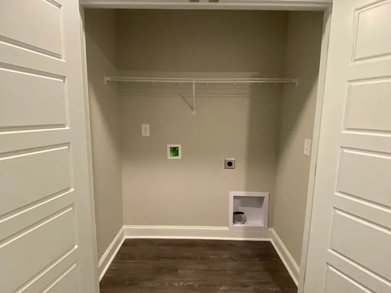 1032 Glenkirk Dr — Photo 10