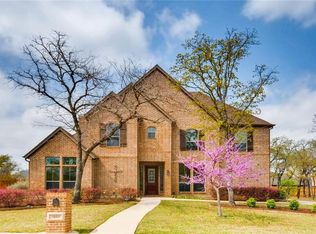 1501 Sea Breeze Ln, Azle, TX 76020