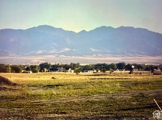 972 E Shilow Rd, Tooele, UT 84074