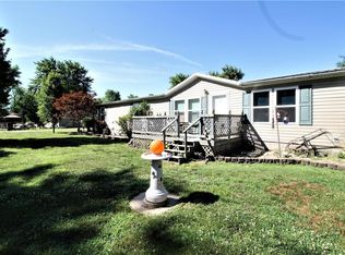 21585 Broadway St, Litchfield, IL 62056