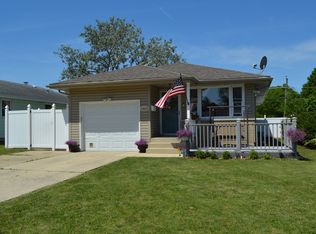 305 Morris St, Joliet, IL 60436