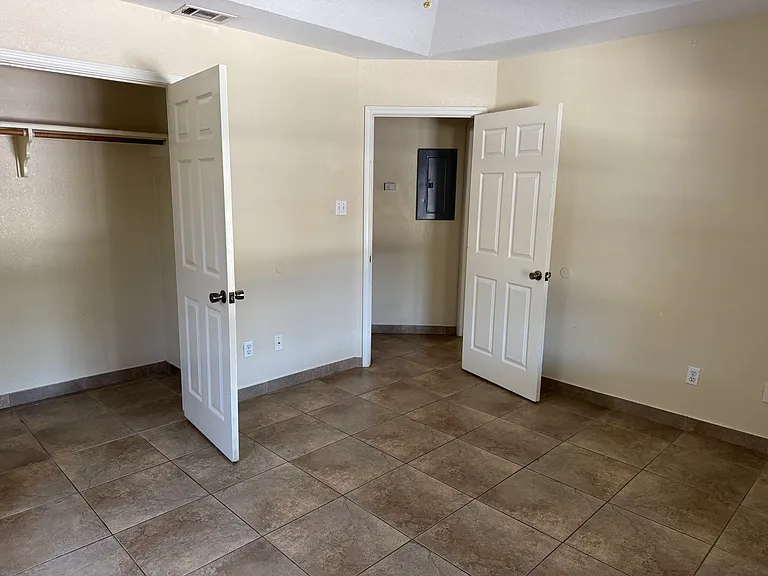 1820 Norma Ln #4 — Photo 7