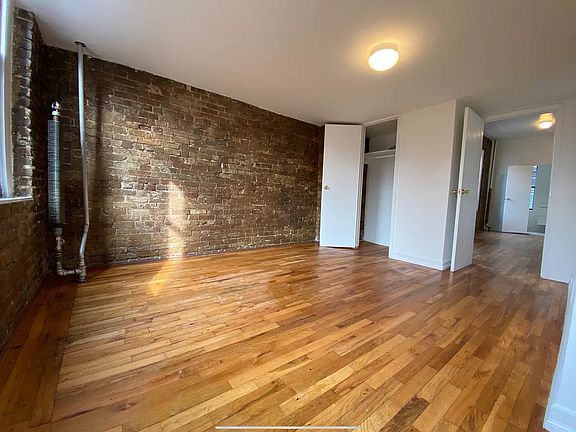 4th image of 57 Pitt St APT 19