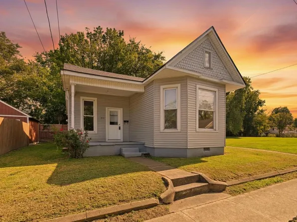 104 S Ingram St, Henderson, KY 42420