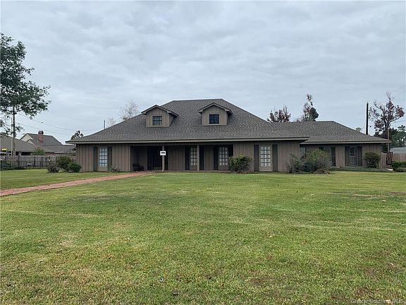 2nd image of 4804 Maplewood Dr