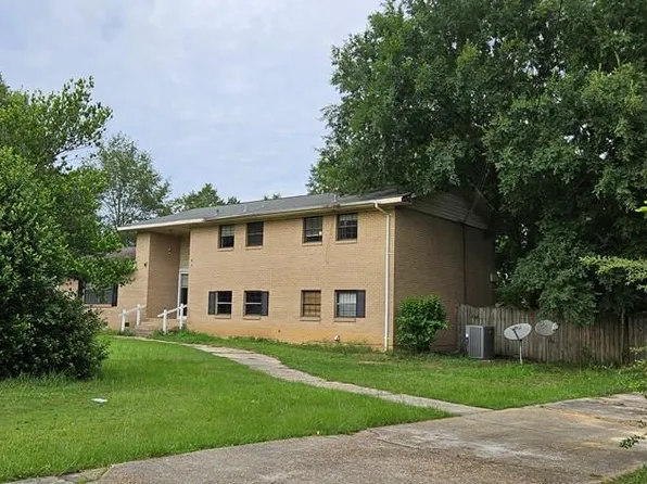 1638 Denton Rd, Dothan, AL 36303