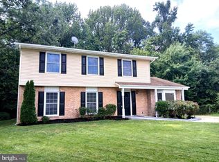 826 Roxbury Ct, Waldorf, MD 20602